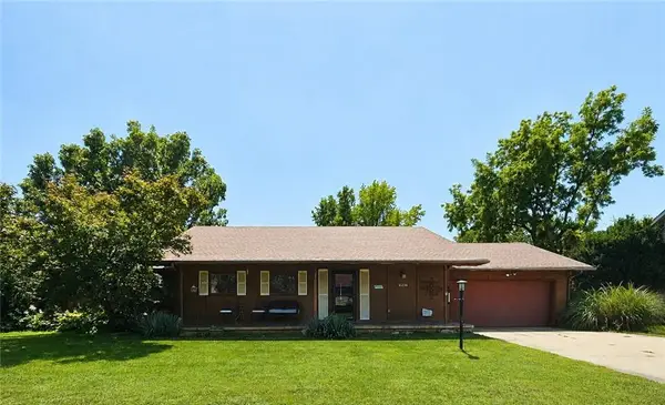 4214 Belmont Circle, St Joseph, MO 64506