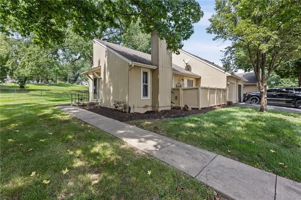 12218 Holmes Lane, Kansas City, MO 64146 - #1
