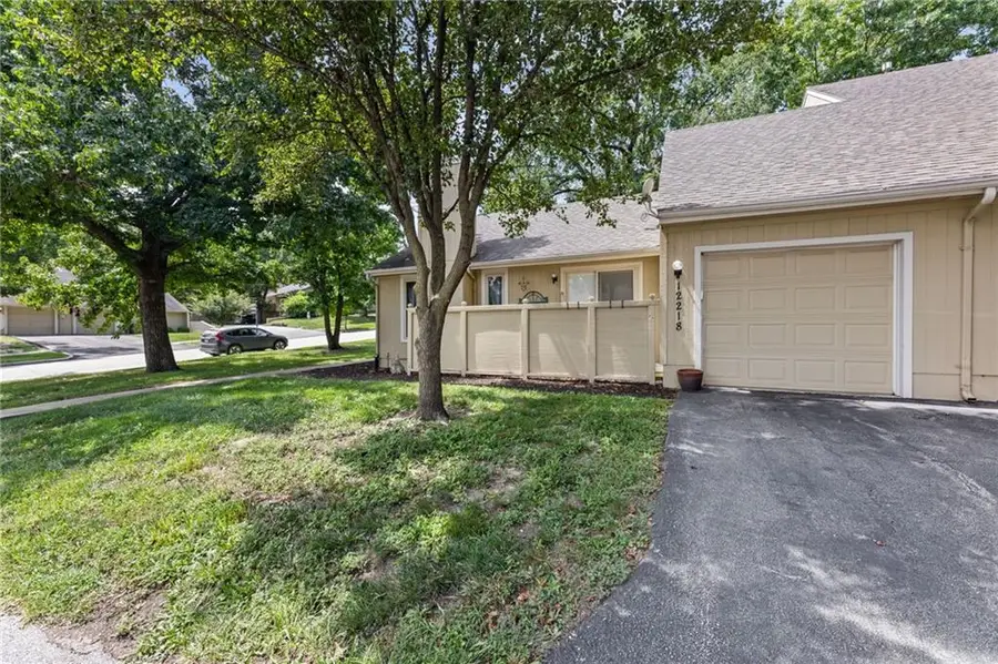 12218 Holmes Lane, Kansas City, MO 64146 - #3