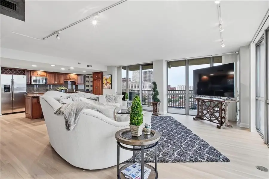 600 E Admiral #1408 Boulevard #1408, Kansas City, MO 64106 - #2
