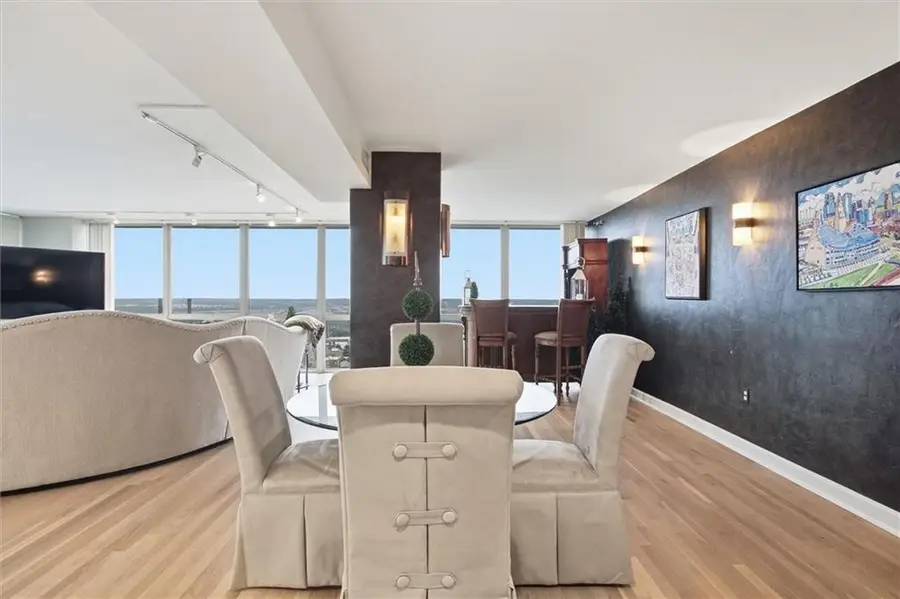600 E Admiral #1408 Boulevard #1408, Kansas City, MO 64106 - #3