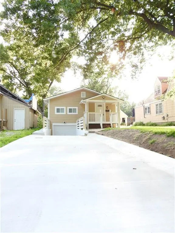 706 S Northern Boulevard, Independence, MO 64053