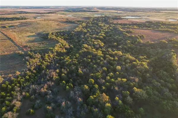 121st Road, Arkansas City, KS 67005