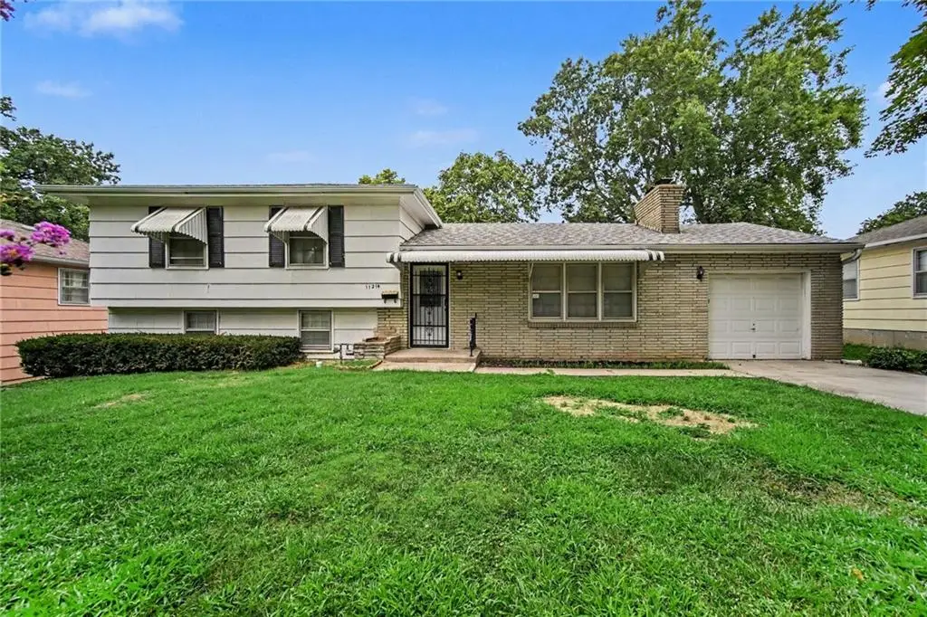 11214 E 53rd Terrace, Raytown, MO 64133 - #1