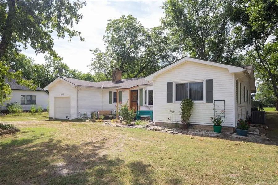 4100 Main Street, Parsons, KS 67357 - #3