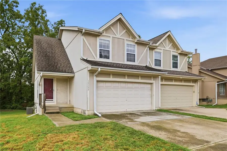 15152 Glenwood Avenue, Overland Park, KS 66223 - #2