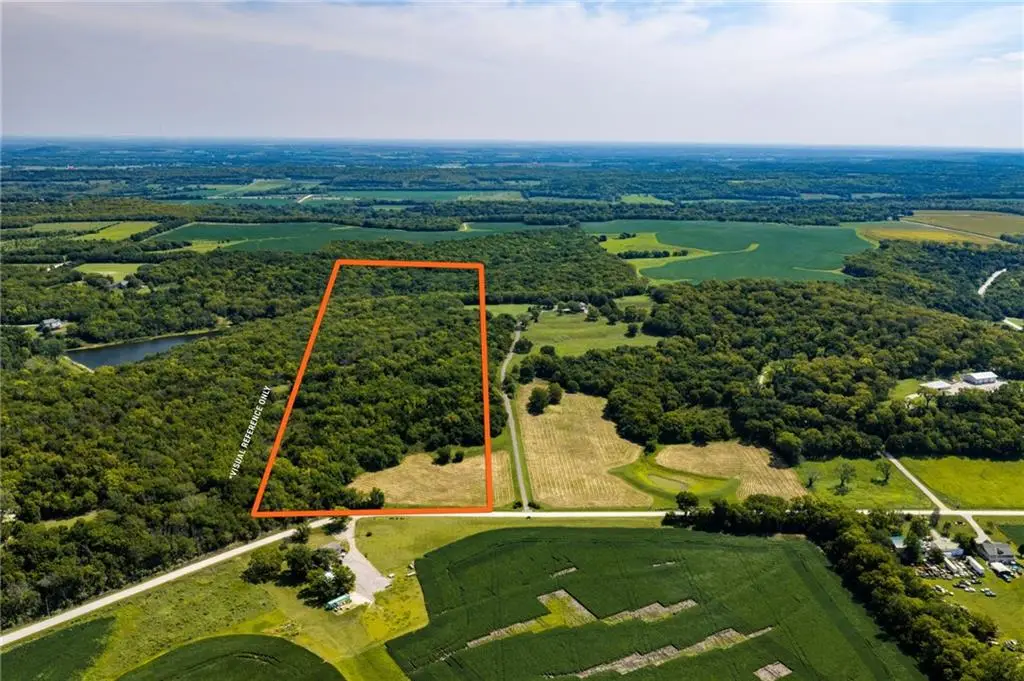 858 E 1150 Road, Baldwin City, KS 66006 - #1