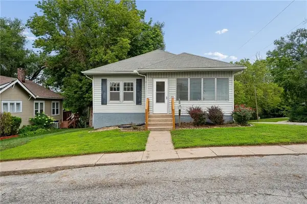 138 High Street, Liberty, MO 64068