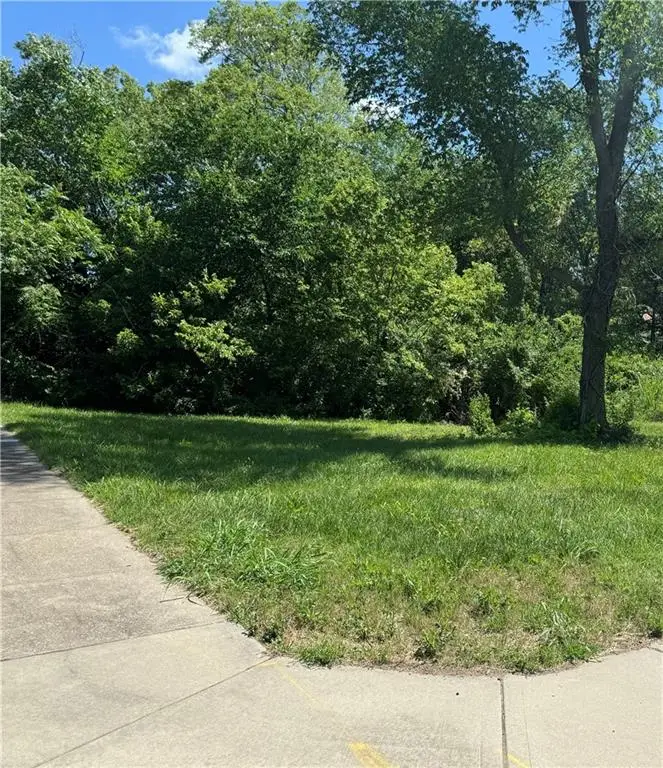 1800 E 24th Street, Kansas City, MO 64127 - #2