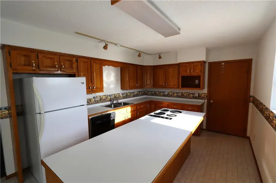 2908 S Day Road, Joplin, MO 64804 - #2