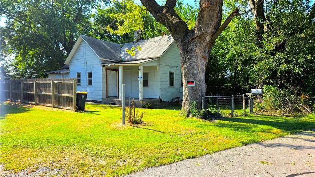520 N Garland Avenue, Kansas City, MO 64120 - #1