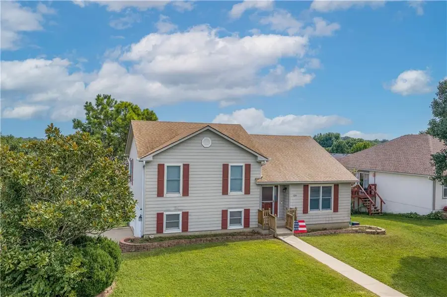 1720 Sunrise Drive, Warrensburg, MO 64093 - #2