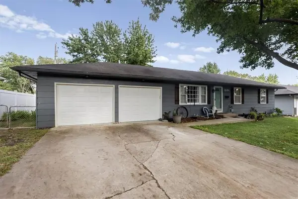 1101 S Highland Drive, Harrisonville, MO 64701