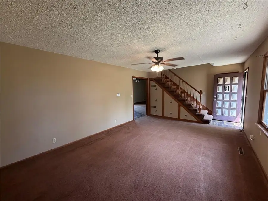 916 E 8th Street, Cherryvale, KS 67335 - #2