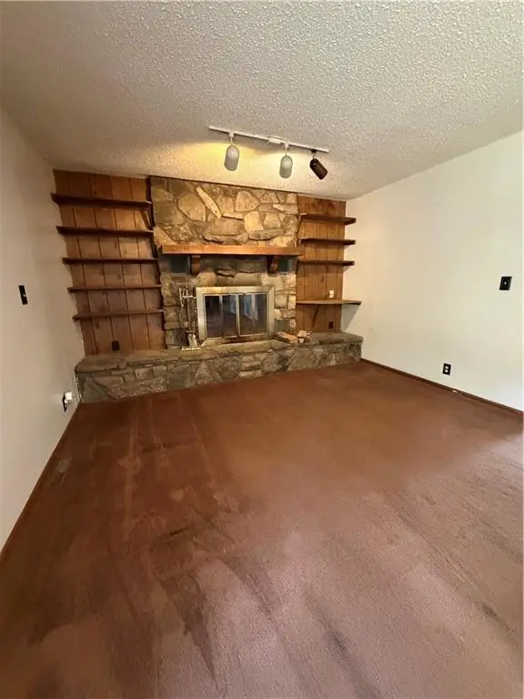 916 E 8th Street, Cherryvale, KS 67335 - #3