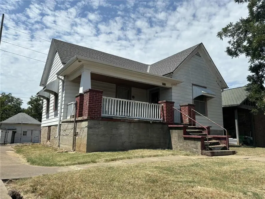 306 S Margrave Street, Fort Scott, KS 66701 - #2