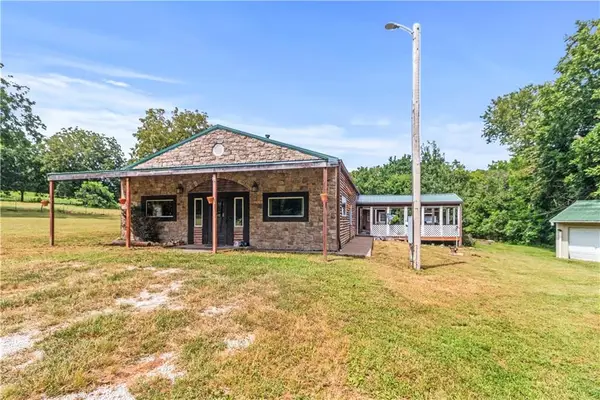 977 NW 1651 Road, Bates City, MO 64011
