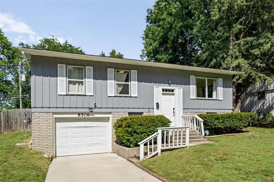8506 E 91st Street, Kansas City, MO 64138 - #2