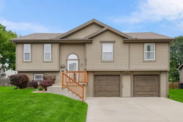10915 N Skiles Court, Kansas City, MO 64157