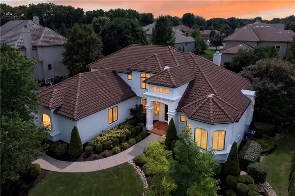 14704 Juniper Street, Leawood, KS 66224