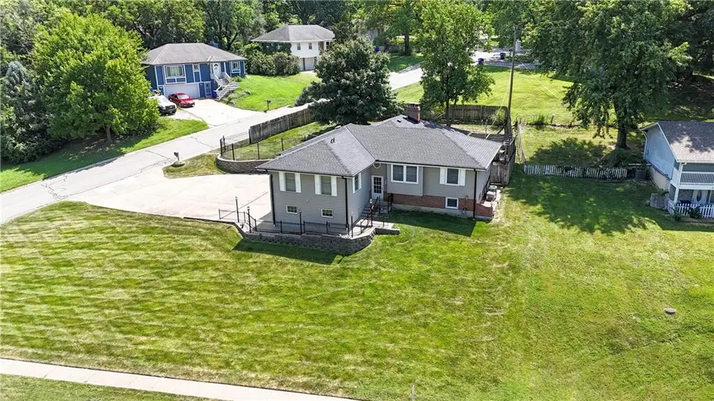 5902 Noland Road, Shawnee, KS 66216 - #1