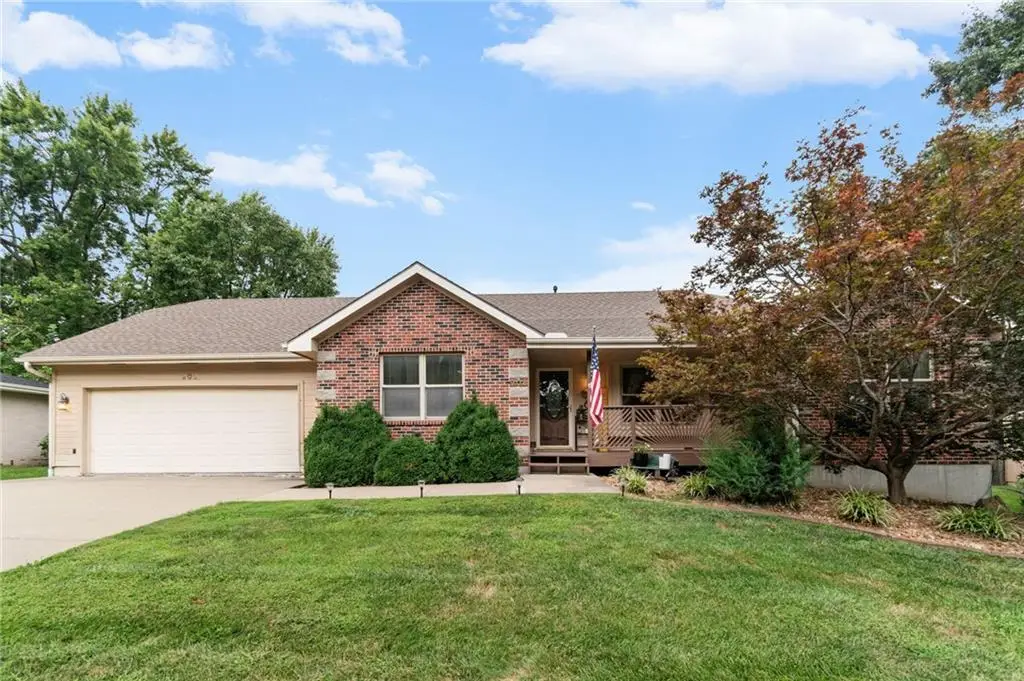 903 N Chestnut Street, Cameron, MO 64429 - #1