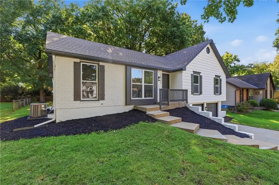 10223 Rosehill Road, Lenexa, KS 66215 - #3