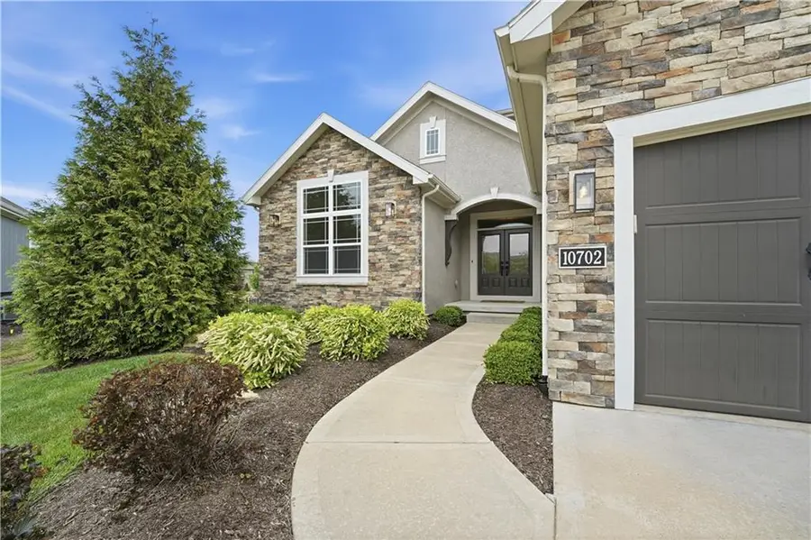10702 W 171st Terrace, Overland Park, KS 66221 - #2