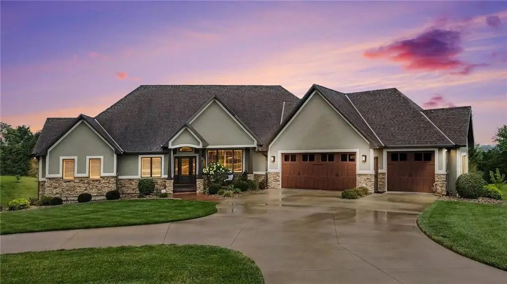 3 Mission Hills Drive, Saint Joseph, MO 64507 - #1