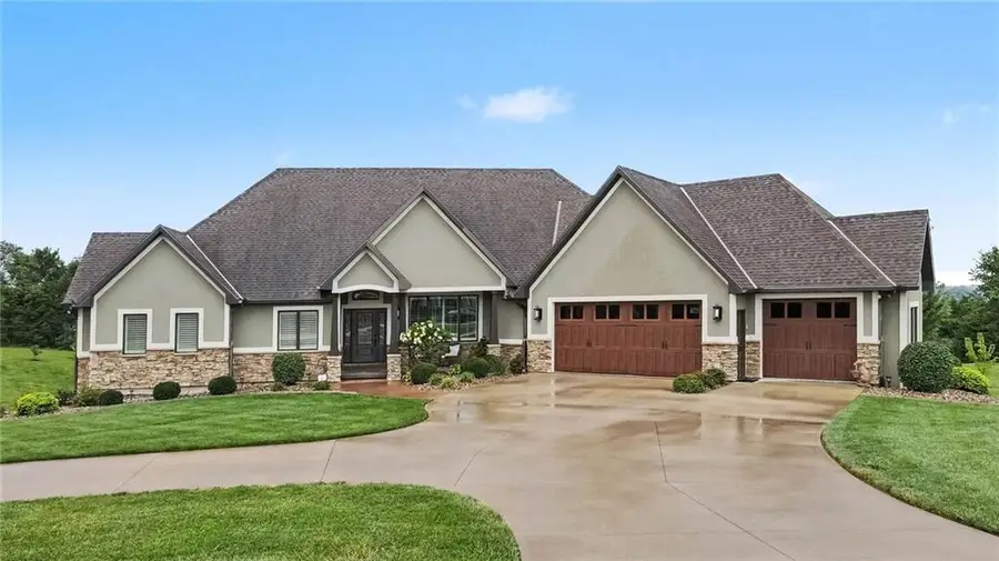 3 Mission Hills Drive, Saint Joseph, MO 64507 - #3