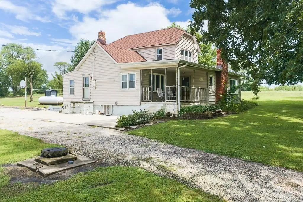 18500 Hollingsworth Road, Tonganoxie, KS 66086 - #1