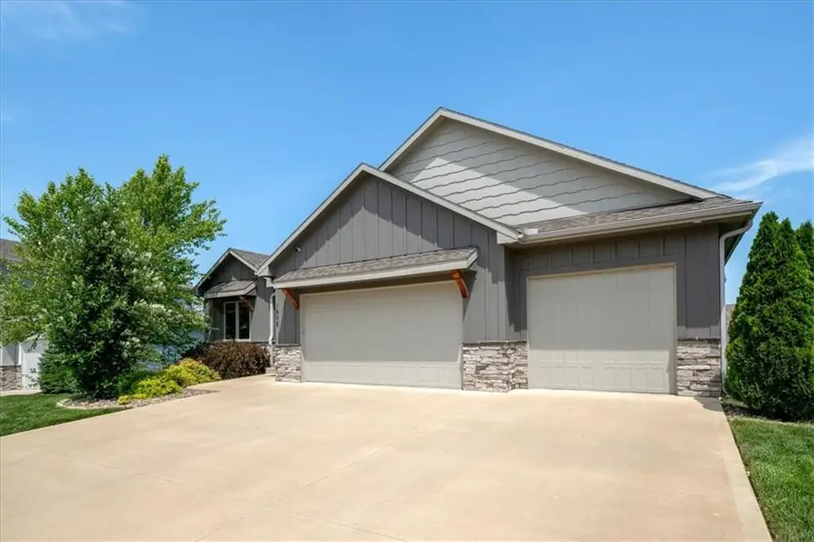 1908 NE Catalina Avenue, Lees Summit, MO 64064 - #2