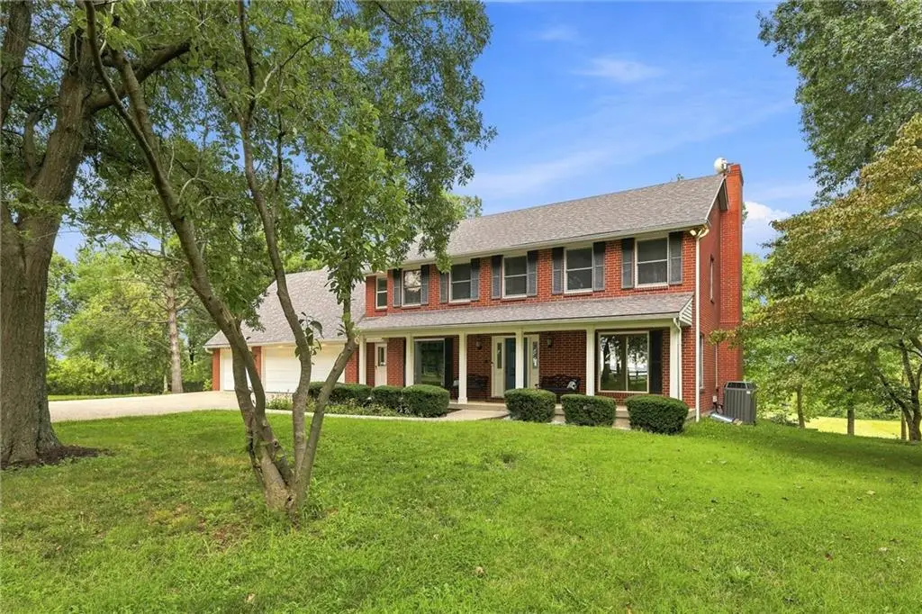 10423 Ridgeview Ave. Avenue, Liberty, MO 64068 - #1