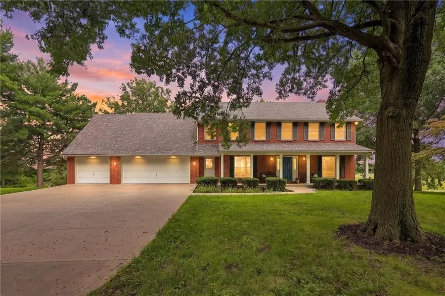 10423 Ridgeview Ave. Avenue, Liberty, MO 64068 - #3