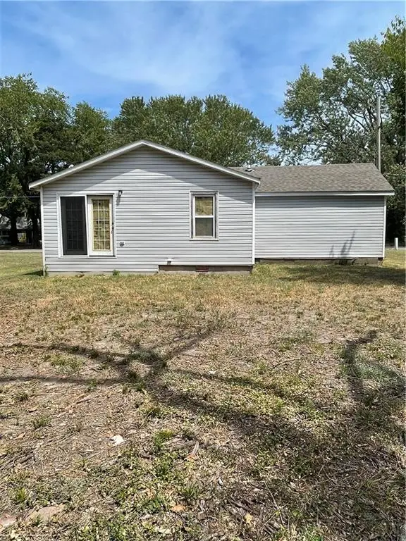 2714 Frisco Avenue, Parsons, KS 67357 - #2