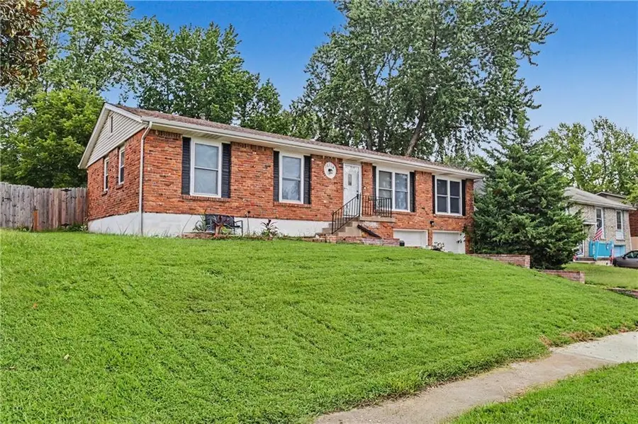 16114 E 41st Street, Independence, MO 64055 - #2