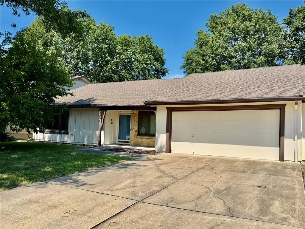 8204 E 189th Terrace, Belton, MO 64012 - #1