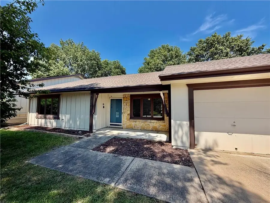 8204 E 189th Terrace, Belton, MO 64012 - #2