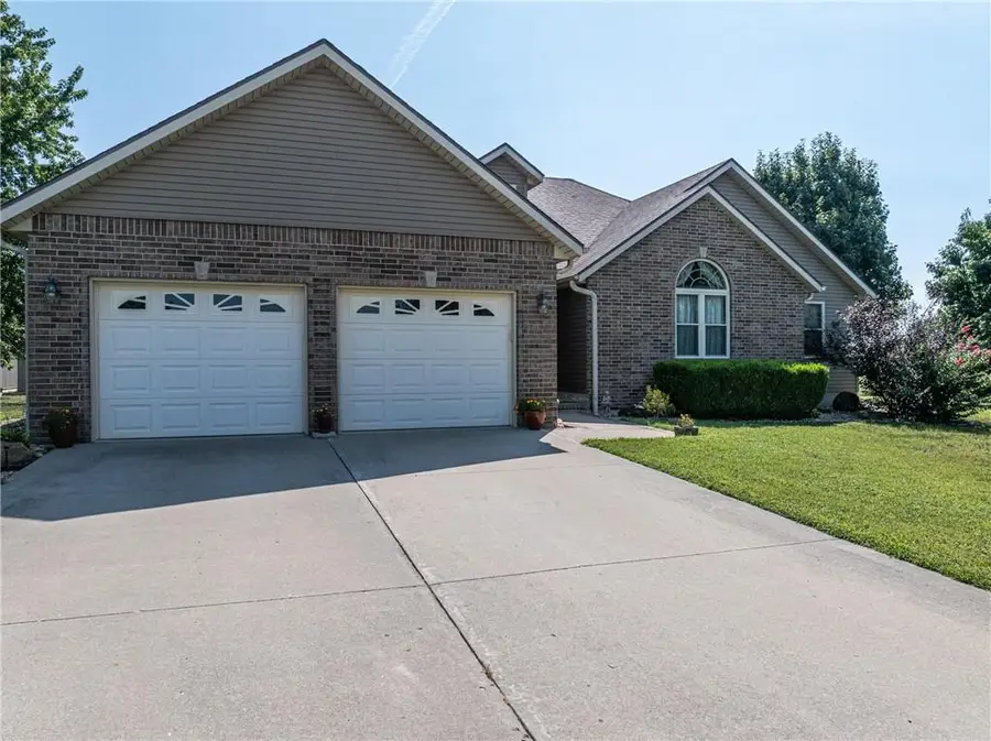 186 NE 901p Road, Clinton, MO 64735 - #2