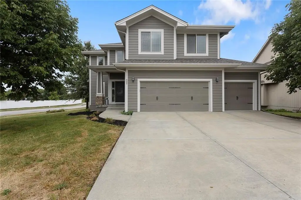 505 SW Webster Drive, Blue Springs, MO 64014 - #1