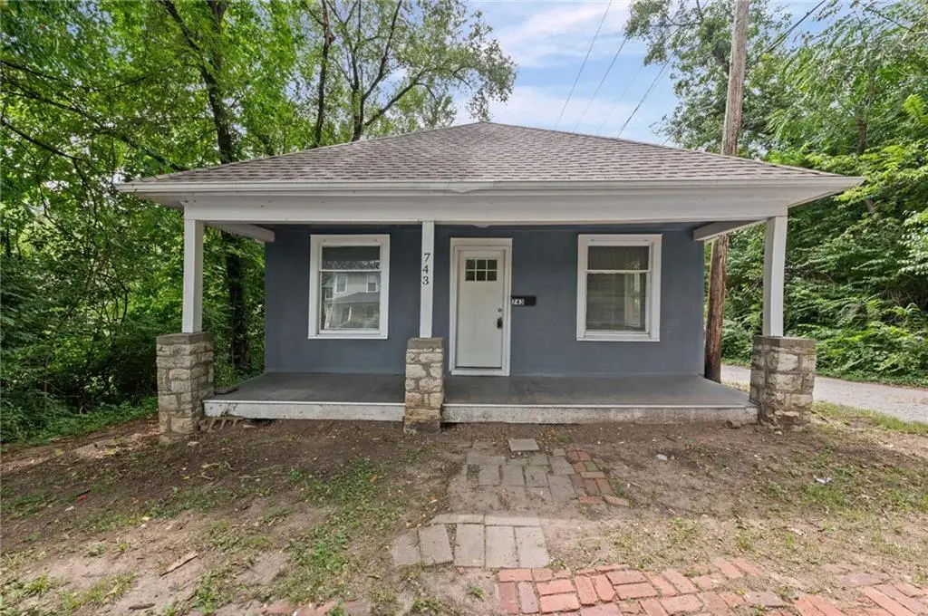 743 Kickapoo Street, Leavenworth, KS 66048 - #1