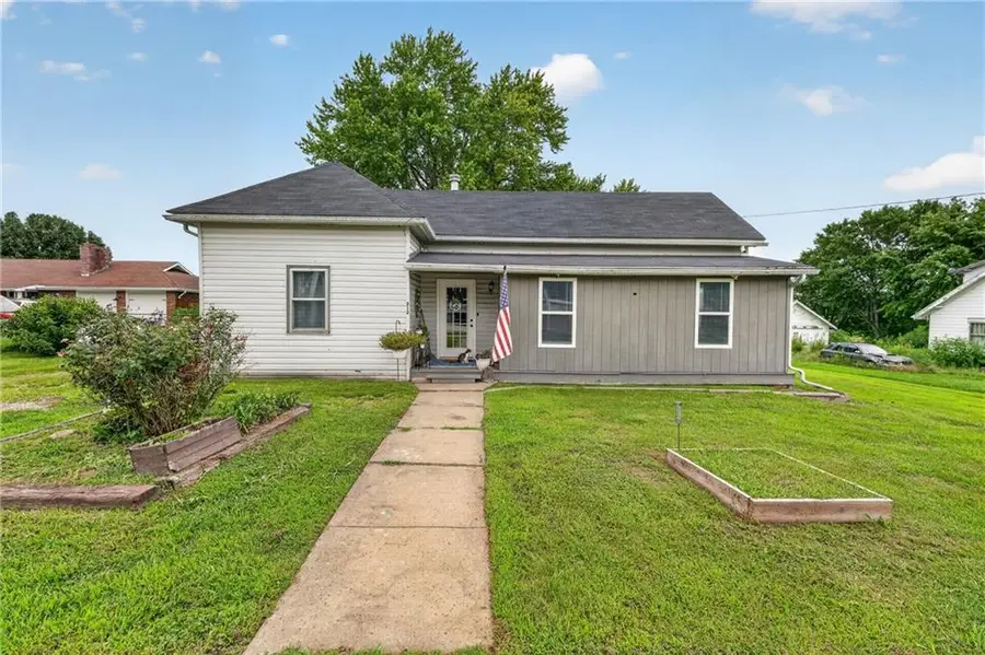 212 W 3rd Street, Rayville, MO 64084 - #2