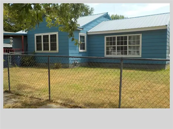307 W North Street, Coffeyville, KS 67337
