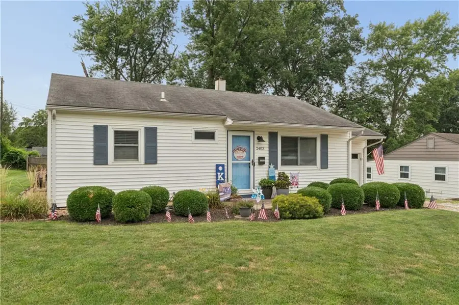2403 59th Street, Gladstone, MO 64118 - #2