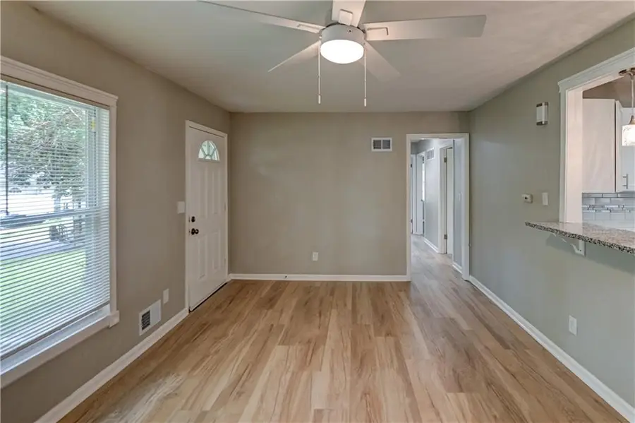 512 NW Lakeview Road, Blue Springs, MO 64014 - #2