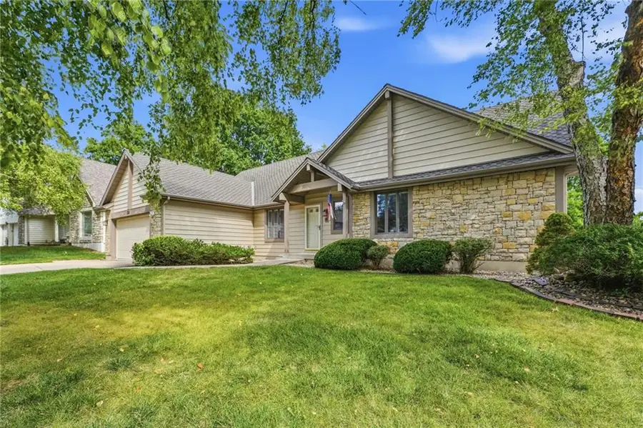 1633 NE Thames Drive, Lees Summit, MO 64086 - #3