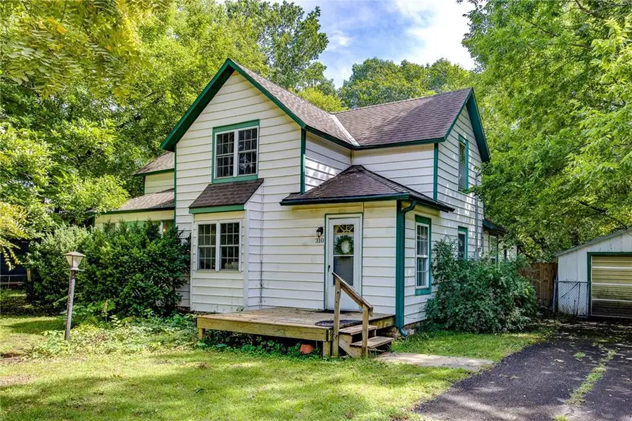 310 W Bridge Street, Perry, KS 66073 - #2
