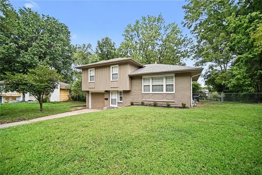 6002 E 96th Terrace, Kansas City, MO 64134 - #2