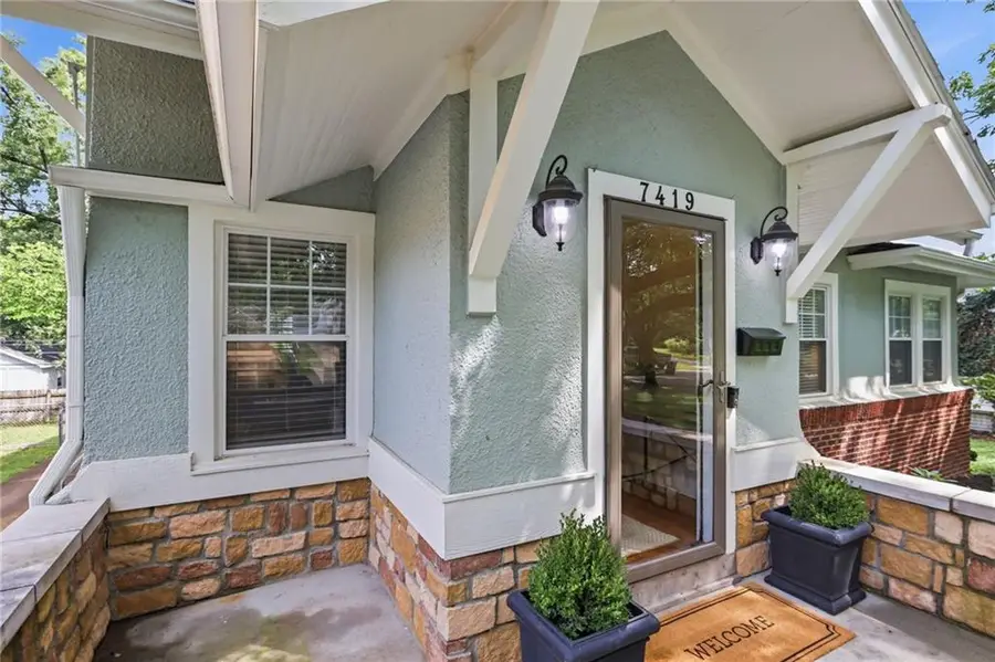 7419 Jarboe Street, Kansas City, MO 64114 - #3