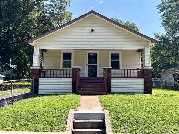1431 S Hardy Avenue, Independence, MO 64052